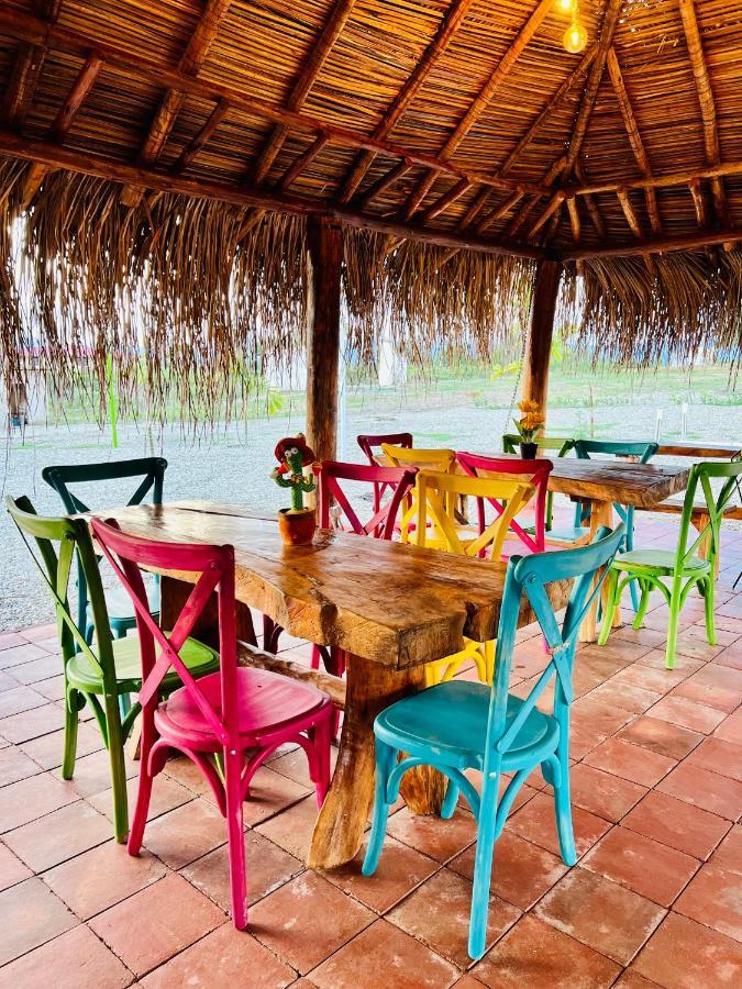 Hotel Luna Azul Tatacoa Villavieja Buitenkant foto